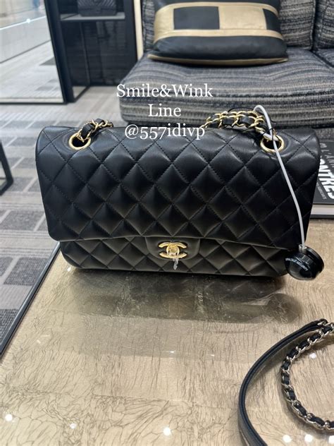 chanel handbag flap bag|25cm Chanel flap bag.